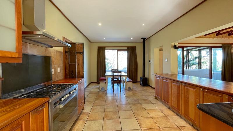 5 Bedroom Property for Sale in Victorskloof Western Cape